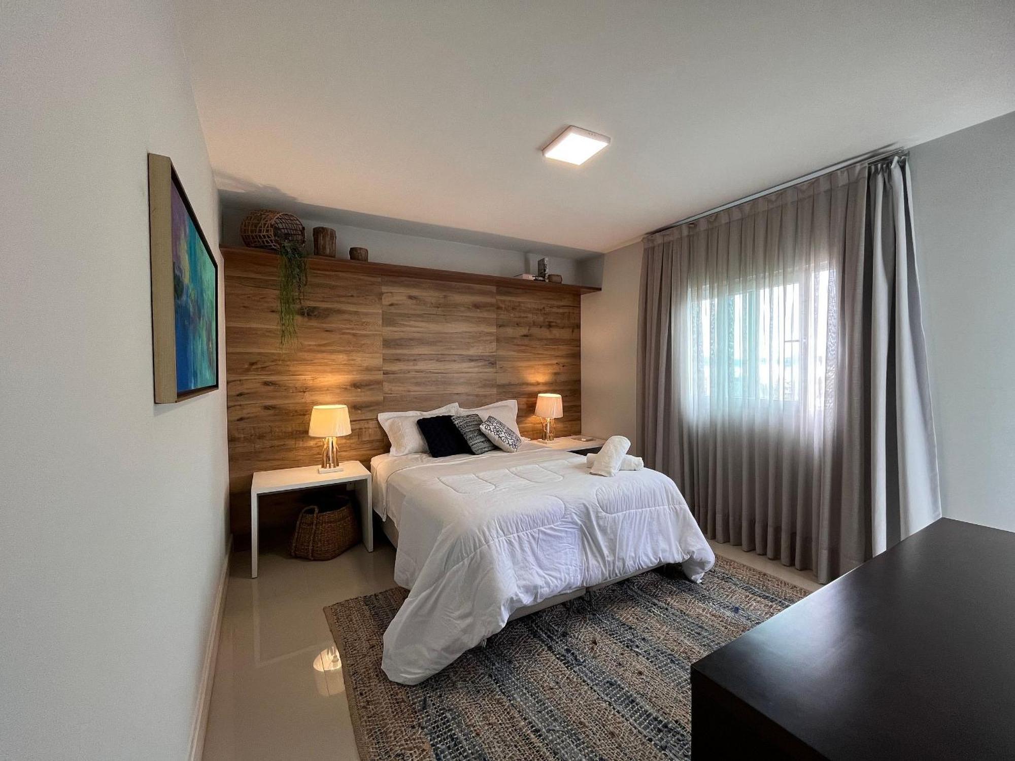 Estilo Tok & Stok Ape Moderno Apartment